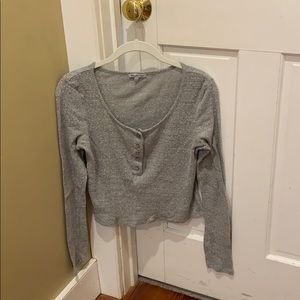 long sleeve crop top